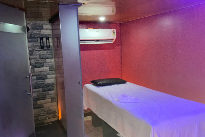 spa in Nerul, Navi Mumbai